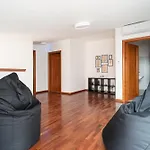 Spacious Apartment 600 Mt To Metro M3 Comasina
