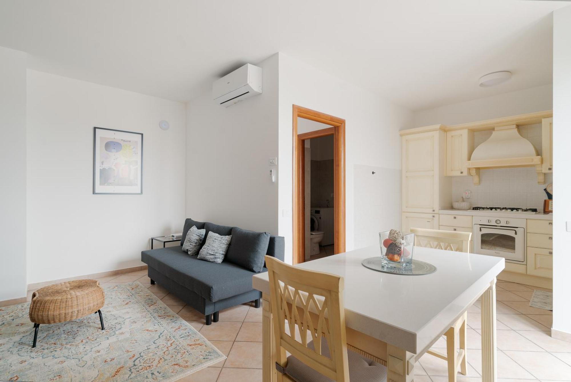 Apartment Spacious 600 Mt To Metro M3 Comasina