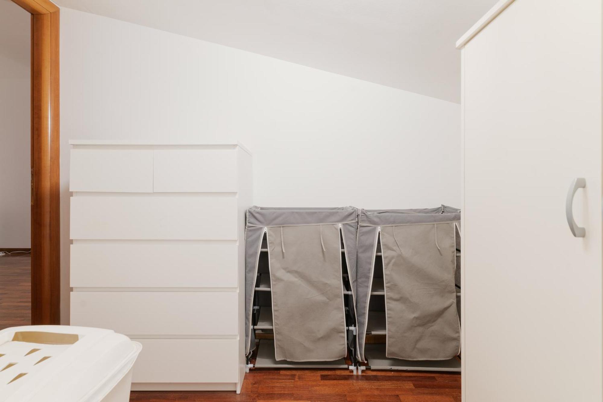 Apartment Spacious 600 Mt To Metro M3 Comasina Mailand
