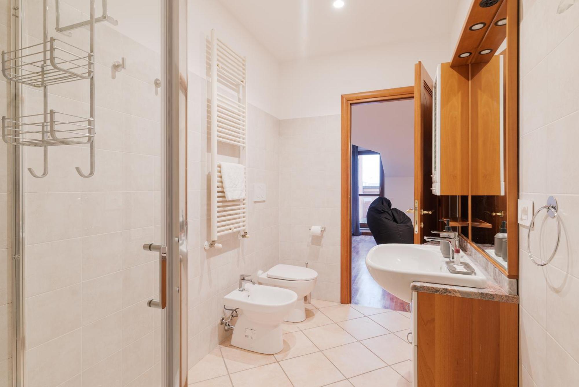 Apartment Spacious 600 Mt To Metro M3 Comasina *