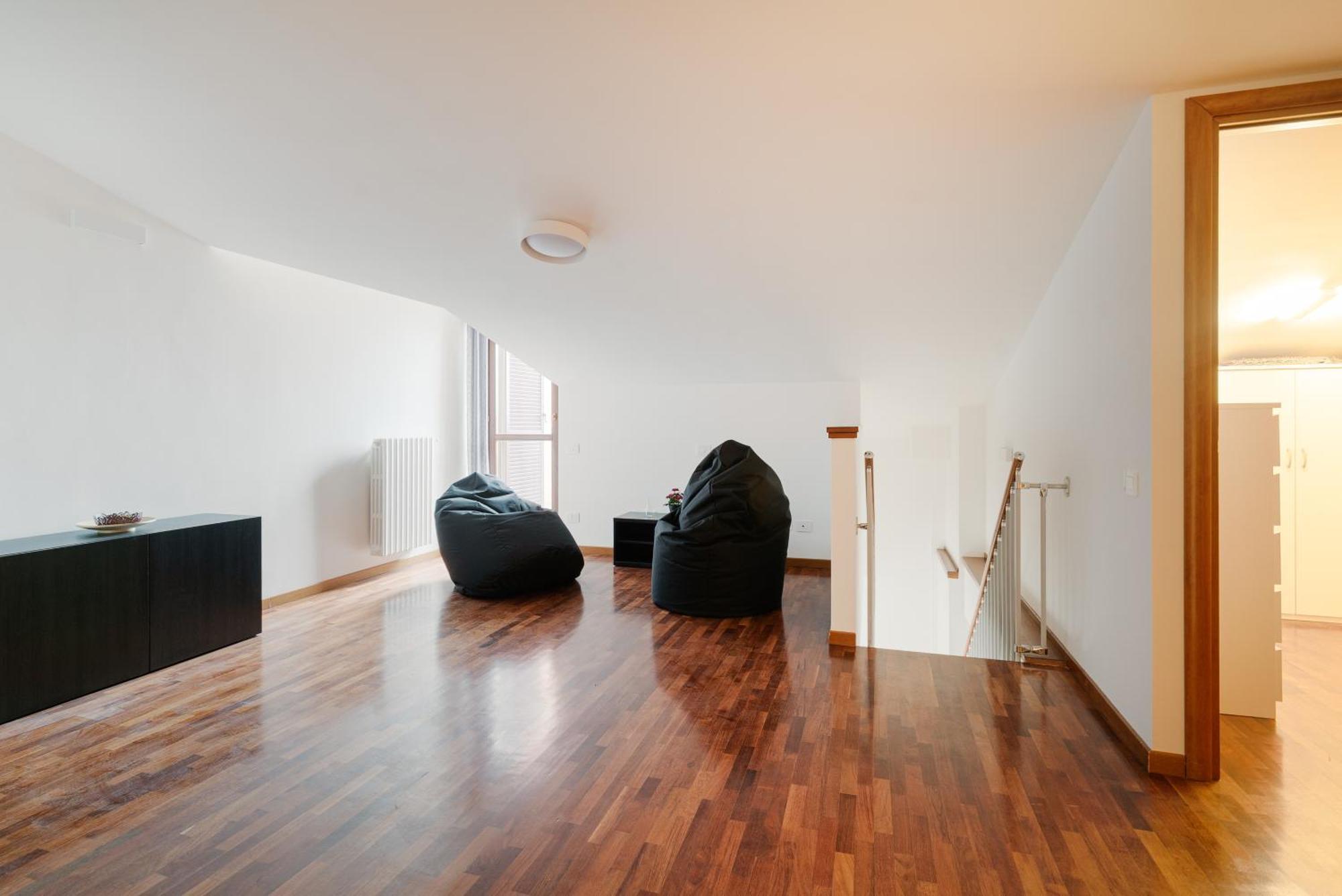 Spacious 600 Mt To Metro M3 Comasina Apartment Mailand